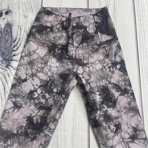 Lululemon Wunder Under Hi-Rise Tight 25" Shibori Iced Iris Moonwalk Size 2 Yoga - Picture 7 of 10
